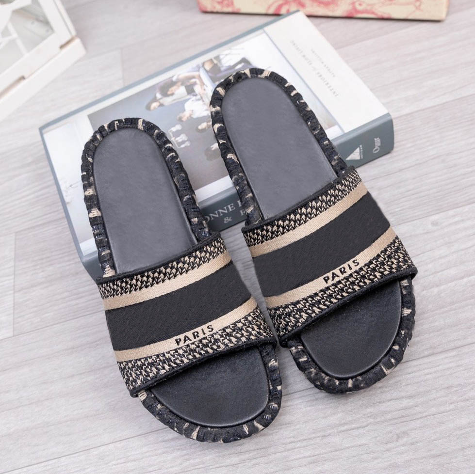 

women Heightening Thick soled slipper sandal Flip Flops striped Beach causal with Box large size top quality