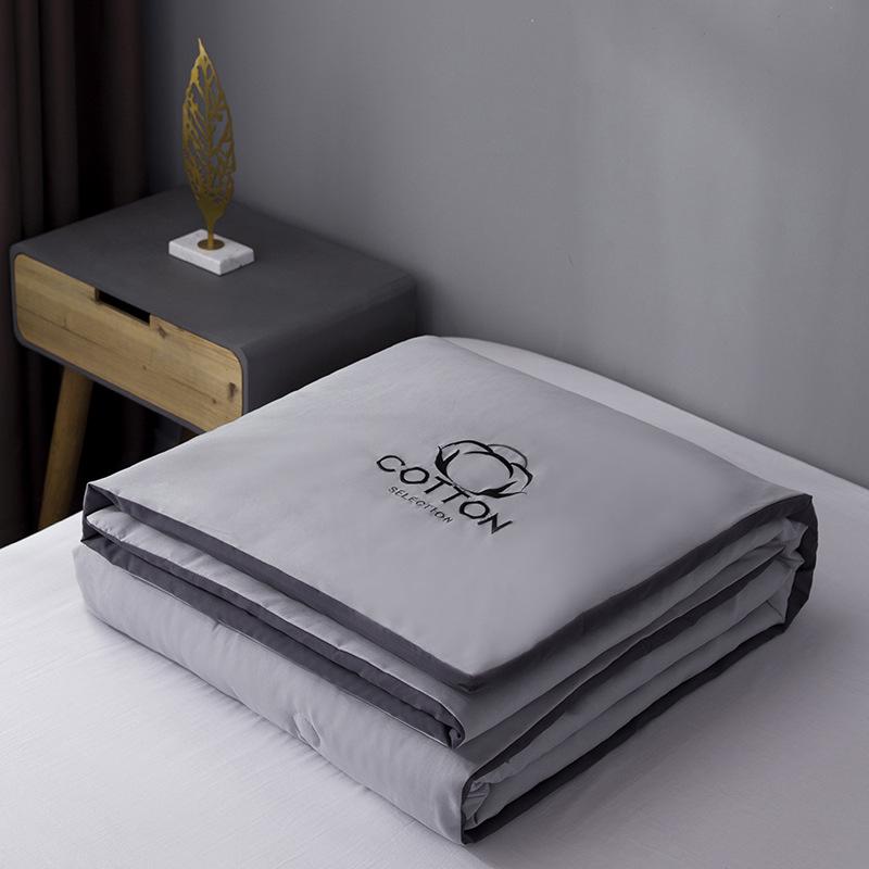 

Thin Quilt Summer Air-conditioning Comforter Bedspread Twin Queen King Size Breathable Throws Blanket Comforters & Sets