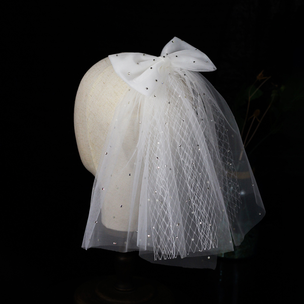 

2021 Ivory Short Wedding Veil with Bow Real Photos Bridal Veils Soft tulle Netting Shining Sequins, Same as picture