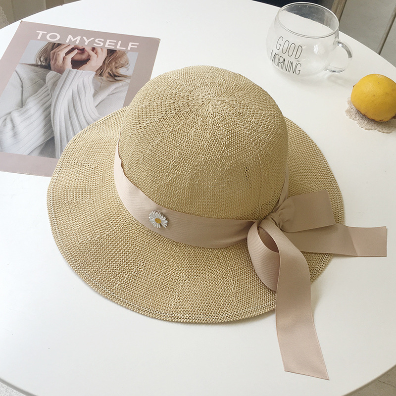 

Hat summer new beach sunshade Daisy buckle strap straw hat female Korean outdoor student sunscreen basin hat, Pink