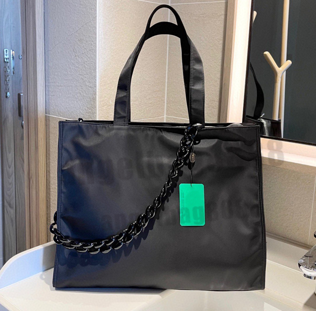 

Fashion Shoulder shopping Luxury Designer Brand all match Bags Handbags totes High Quality purse mobile phone bag letter print Women wallet vintage cross body lady, No bags