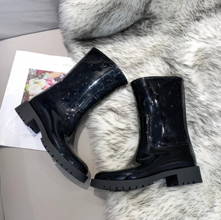 

Luxurys Designers Women Rain Boots England Style Waterproof Welly Rubber Water Rains Shoes Ankle Boot Booties H112#, Box