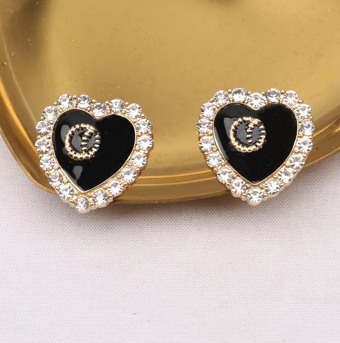 

Wholesale 20style 18K Gold Plated Letters Stud Geometric Luxury Brand Design Women Round Crystal Rhinestone Pearl Earrings Wedding Party 925 Silver Jewelry