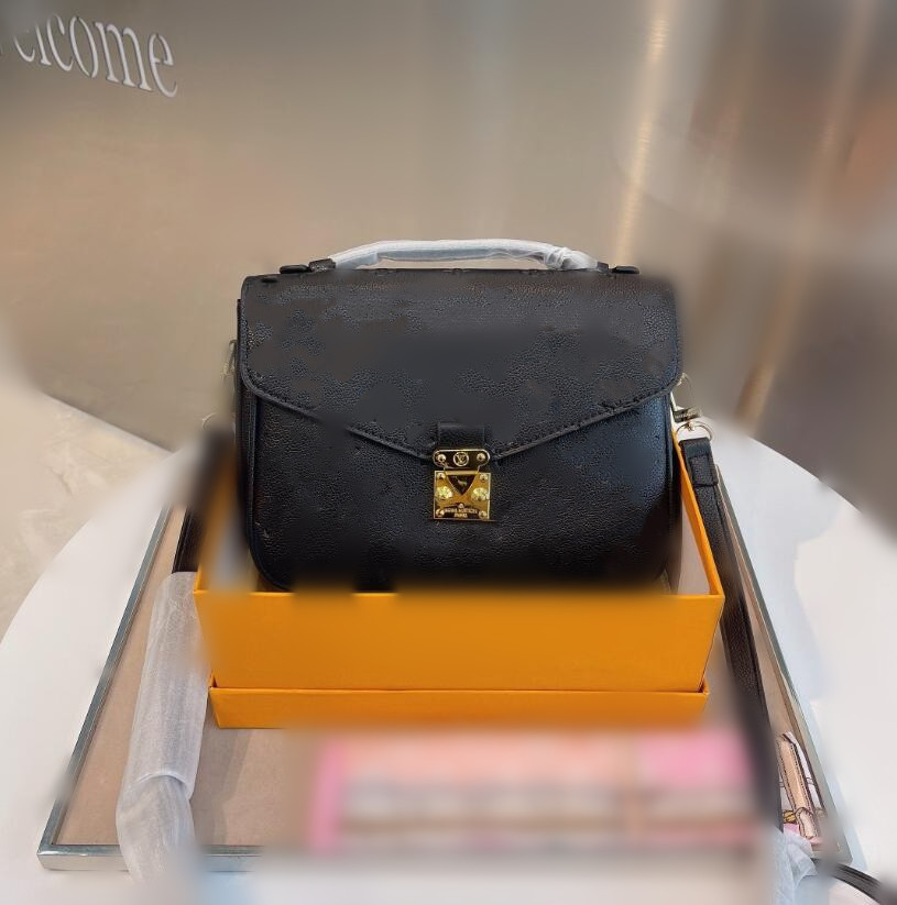

2021 luxurys designers bags women handbag messenger bag oxidizing leather POCHETTE metis elegant shoulder crossbody shopping tote