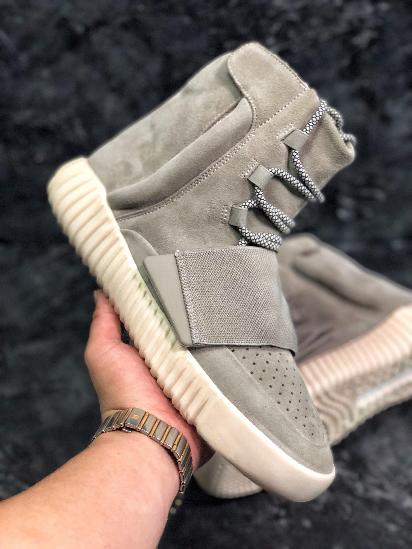 

Kanye shoes West 750 MEN Boots Running Mens Glow Dark Light Grey Triple Sneaker Black High Ankle Skateboard Sport women US 5.5-12