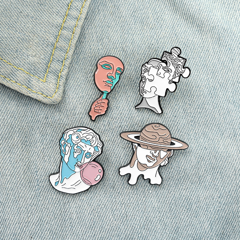 

Europe Face Sculpture Geometric Brooches Alloy Paint Portrait Collar Pins Unisex Clothes Backpack Scarf Badge Fashion Accessories Wholesale