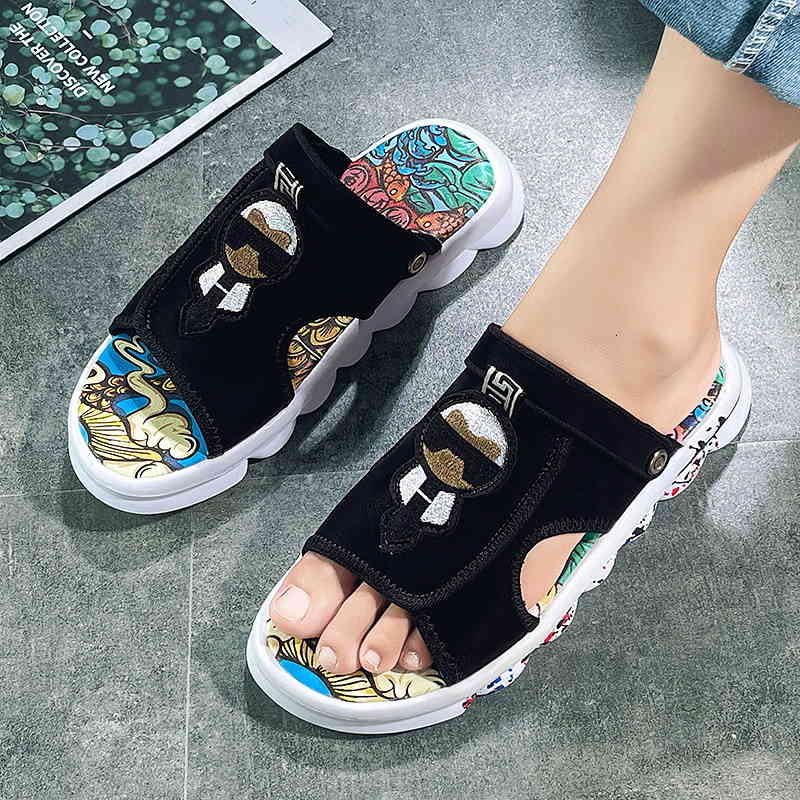 

Sandals Beach slippers, leather leisure beach summer quality designer slippers. RBX3, 1# shoe box