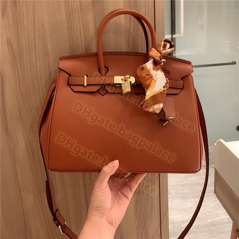 

Elegant Shoulder Bags 2021 Luxurys Designers Bag Handbags Messenger Women Totes Fashion Vintage Handbag Leather Cross body Clutch Purse Wallet Crossbody Artwork, No bags