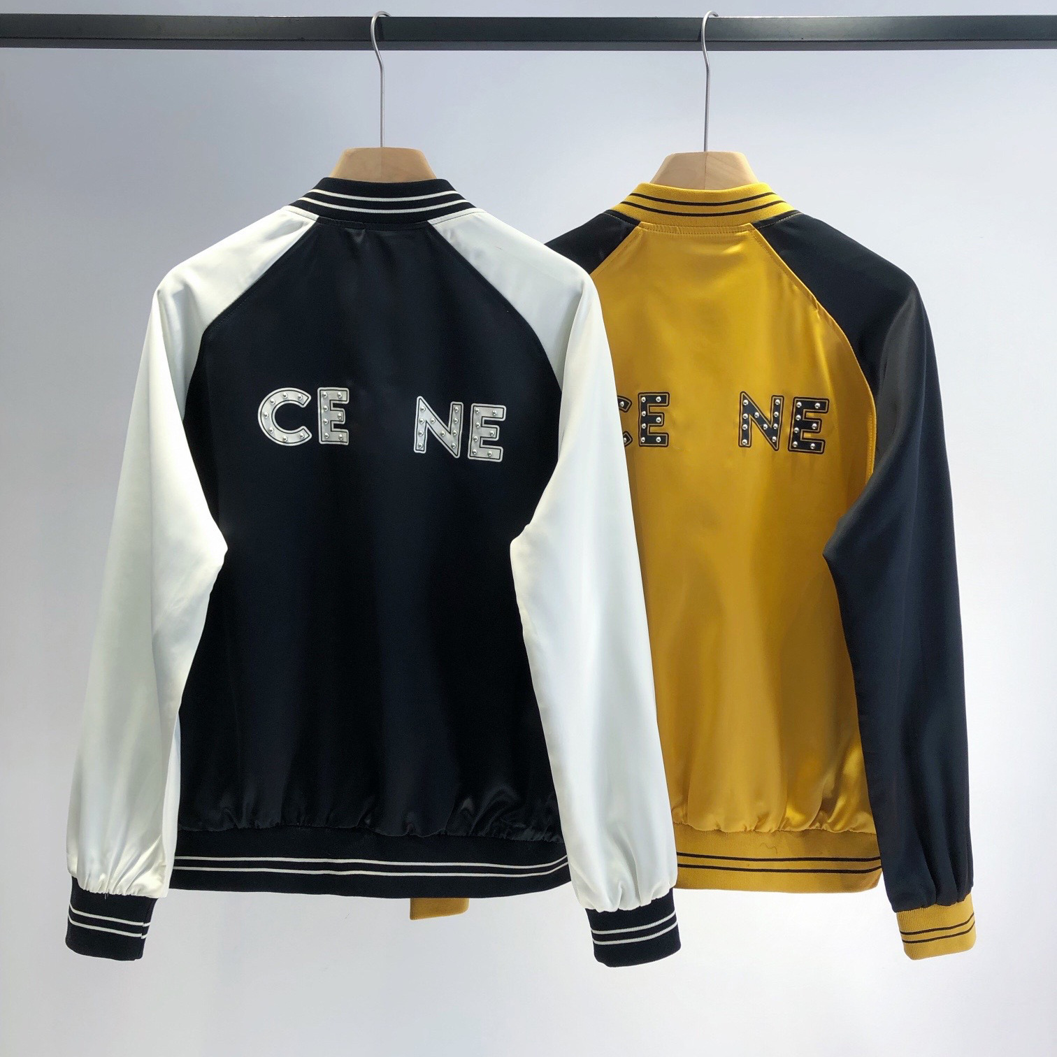 

Fashion yang men CE Jacket Wang Yibo's same rivet letter stand collar loose casual sports color contrast nail bead Baseball, Black and white color matching