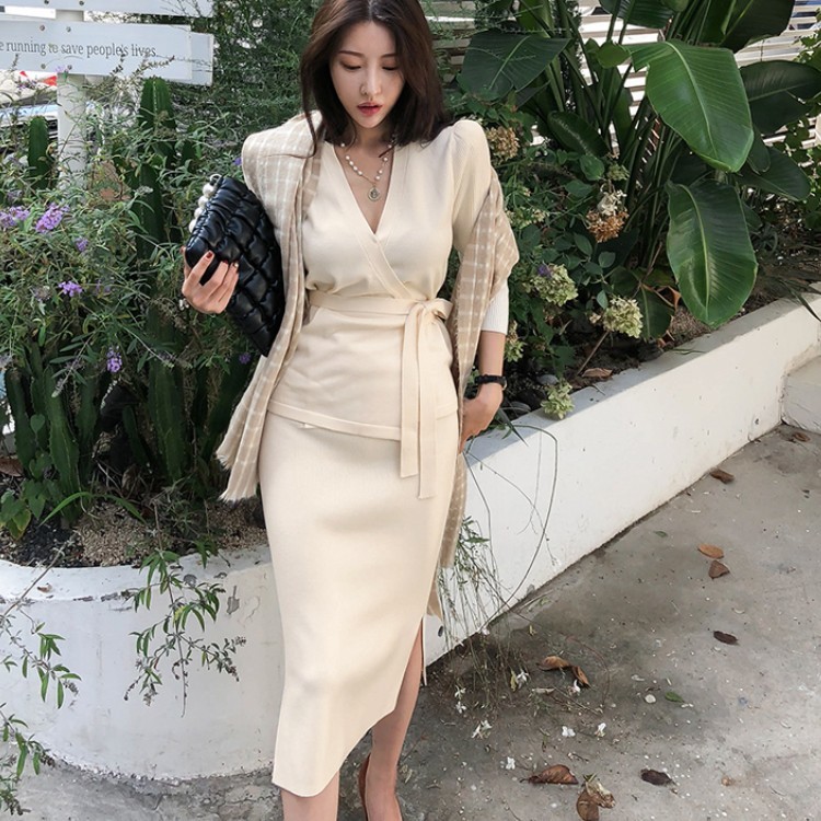 

Women Knit Cardigans Skirts Sets Korea Elegant Sexy Lace UP Knitted Sweater Coats + High Waist Midi Skirt 2 Pieces Suits 210518, Photo color