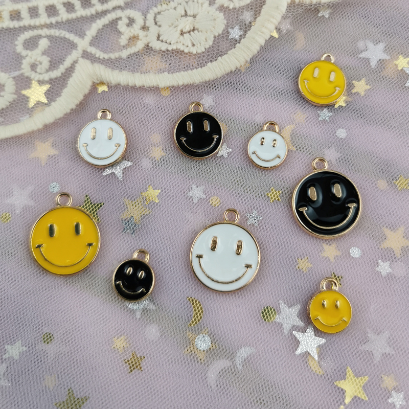 

ApeUr 10pcs/pack Round Design Face Enamel Charms Couple Earrings Bracelet Floating Pendants For Jewelry Making 3 Sizes
