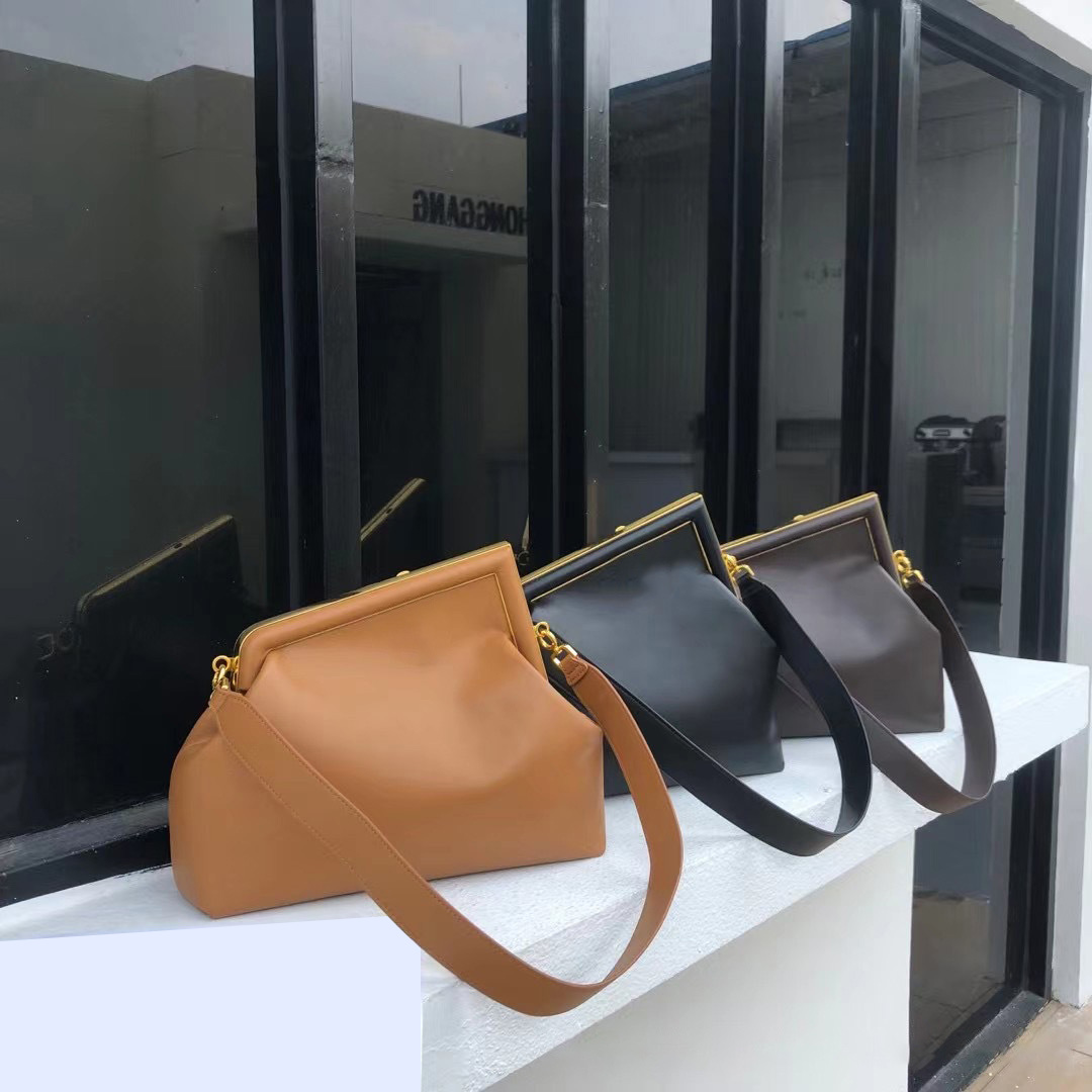 

5A+ Top quality women's shoulder dinner bag, luxury designer Handbag 2021 Genuine leather cloud clip bags, Brown small