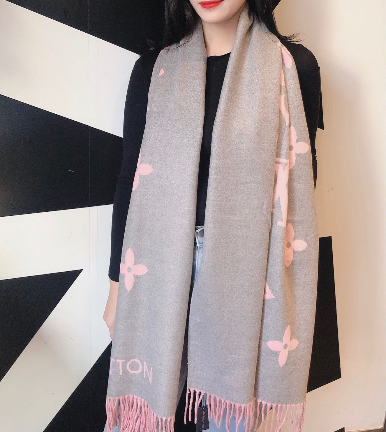 

high qualtiy brand deigner Scarf for men Letter Pattern womans 100% cashmere long Scarfs Warm Scarves Size 180X70CM No box