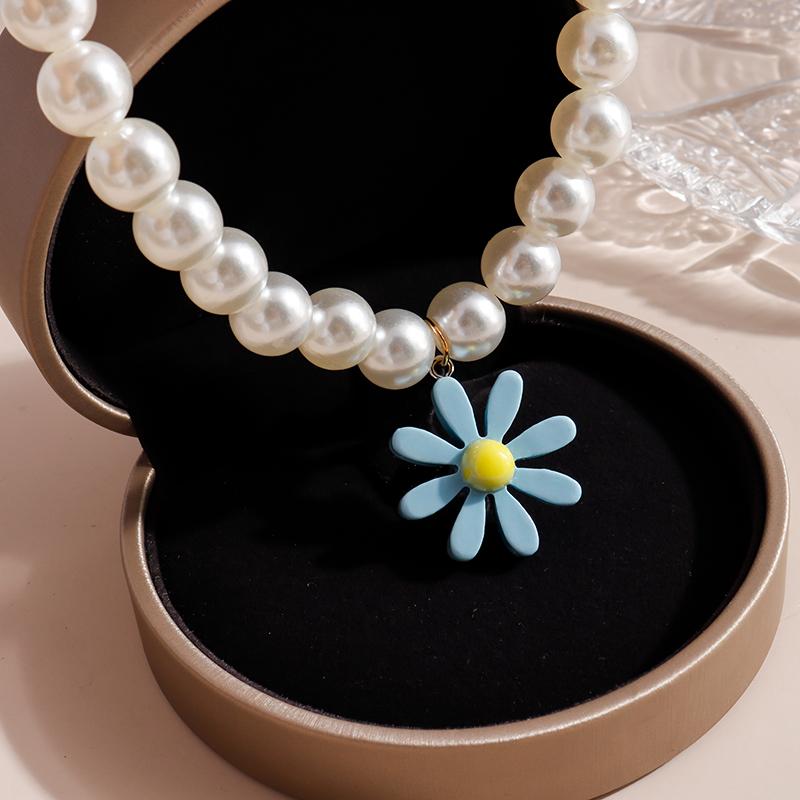 Pendant Necklaces Fashion Blue Little Daisy Pendants Pearl For Women Korean Simple Style Choker Necklace Peaty Jewelry Accessories-image-704901165