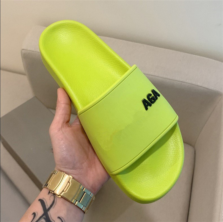 

Top Quality Men's Women's Slippers Sandals Shoes Slide Summer Fashion Wide Flat Flip Flops Size 35 - 45, Black