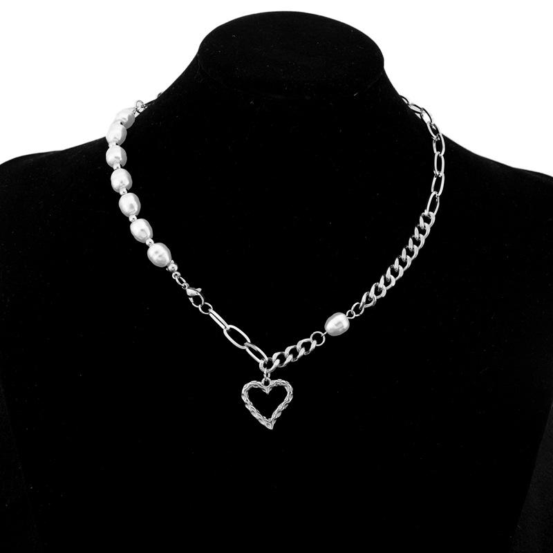 

Pendant Necklaces 2021 Individuality Stainless Steel Pearl Dissymmetry Necklace Love Irregular Chain Of Clavicle Sweethearts For Girl, Silver