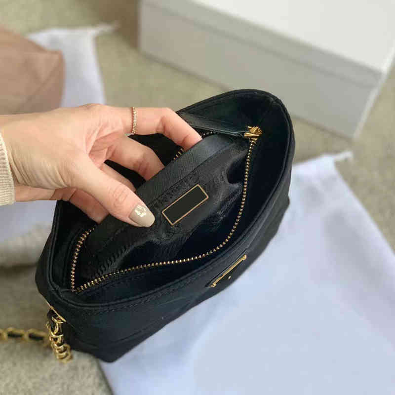 5A+ top quality HOBO bag with box serial number Canvas purse nylon crossbody handbags imitation brands Luxurys Designers Bags 2021 Classic Fashion Designer wallet