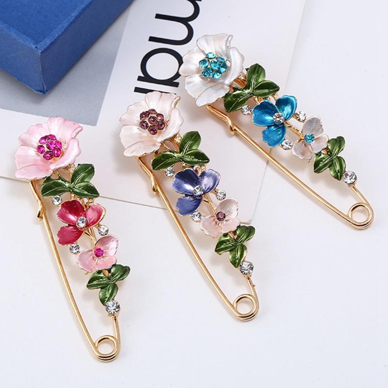 

Pins, Brooches Women Girls Flower Enamel Brooch Pin Creative Decorative Alloy Rhinestone Leaf Retro Elegant Accessories, Gray