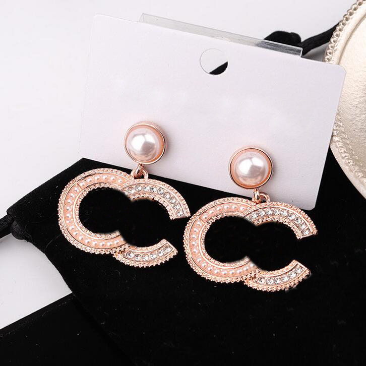 

2color 18K Gold Plated Copper Women Letters Stud Designer Geometric Stamp Small Sweet Wind Pearl Crystal Rhinestone Earrings Metal Alloy Jewelry Accessories