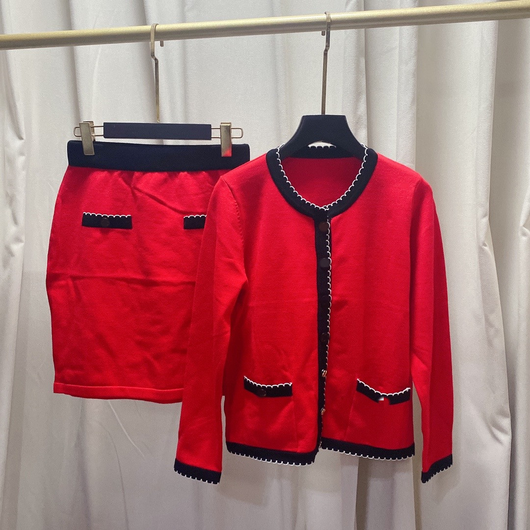 

Two Piece Dress 2021 Autumn Winter O Neck Long Sleeve Panelled Sweater And For Women's Fashion Print Skirts 2 Pieces Sets 1013-1, Picture color