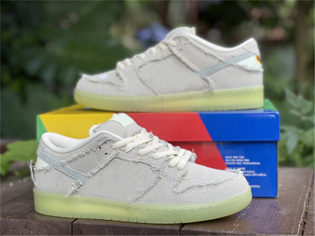 

2021 Authentic Mummy Athletic Shoes Lake Pistachio Outdoor Shoes Purple Blue Black White Green Glow Cherry University Red Chunky Dunky Skateboard Men Sneakers, Disconut link in description