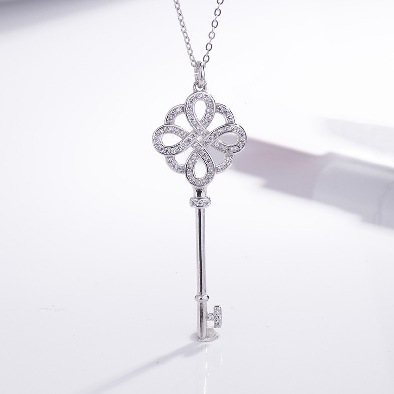 

necklace Chinese Knot Sier Plated temperament sweater chain inlaid with diamond key modeling pendant clavicle luxury niche, Silver