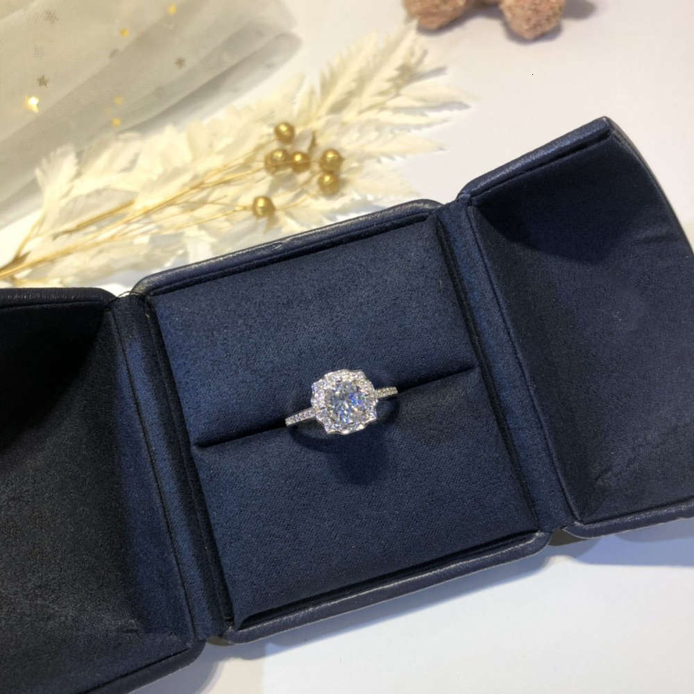 

H and W Jewelry Ring 925 Silver Hand-studded Square drill Diamond Flower Ring For Women Wedding gift