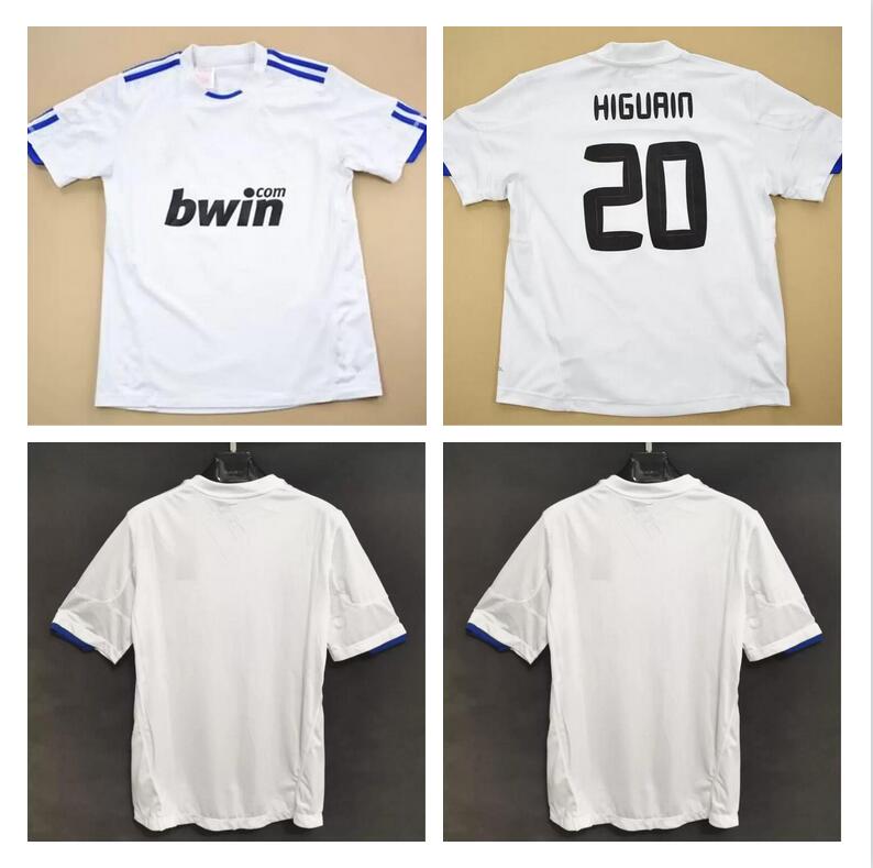 

2010 2011 Real Madrid retro soccer jerseys 10/11 vintage football shirts Ronaldo Higuain Benzema Kaka Pepe Sergio Ramos classic Camiseta, Retro 2010 2011