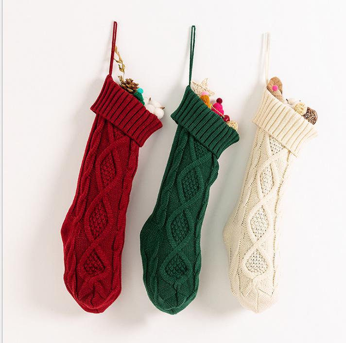 

2021 Knitted Christmas Stockings gift bag Durable Christmas Fireplace Stocking Xmas Hanging Candy Socks Party Home Garden Decoration DHL, Red