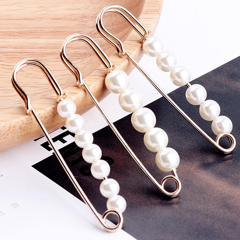

Pins, Brooches Fixed Straps Anti Slip Pin Jewelry Simple Enamel Big Pearl Brooch Women Charm Accessories Cardigan Wearing Pins, Gray