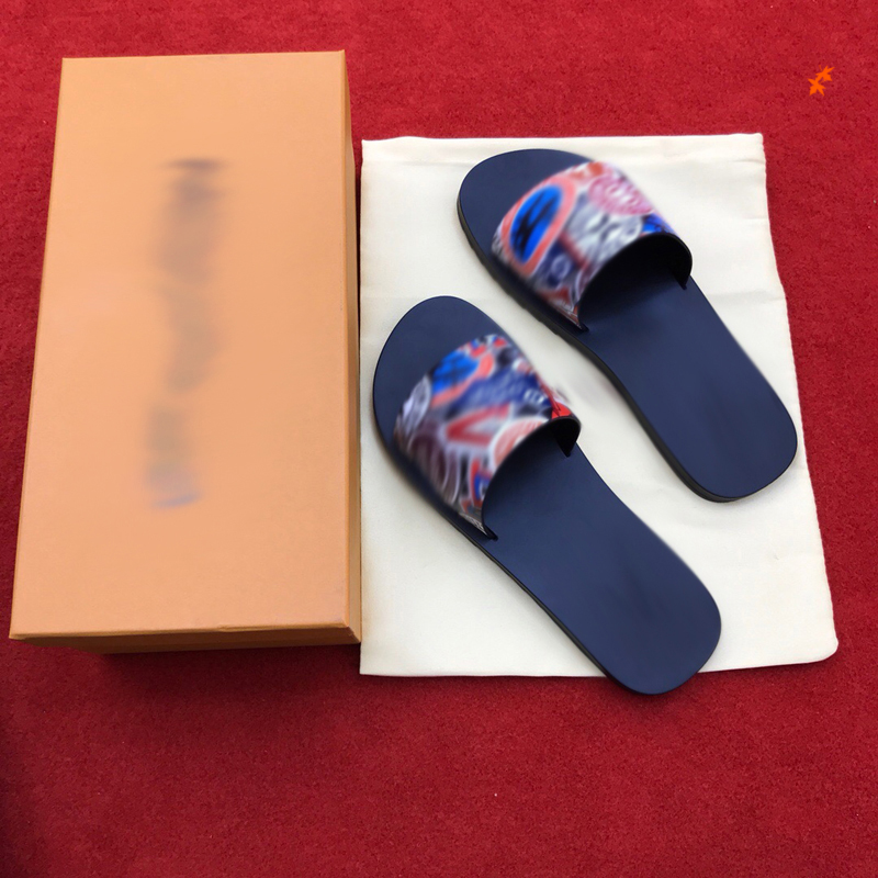 

2021 Slipper Designer Slide Summer sandals Fashion Men Beach Indoor Flat Flip Flops Leather luxurys Shoes mens Slippers with box Size 39-45 -H110, Black