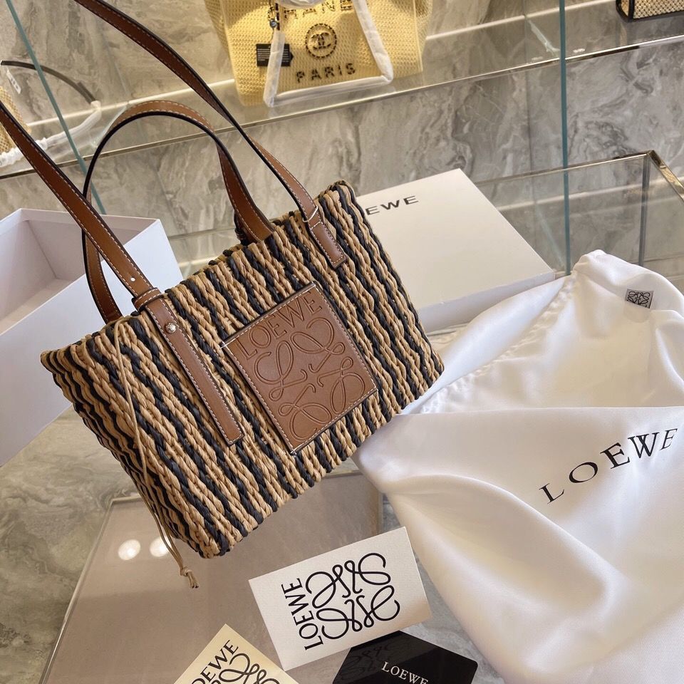 

bags storage Loewe launches new straw woven bag factory outlet Storage Bags Shoulder Versatile luxury outletzly