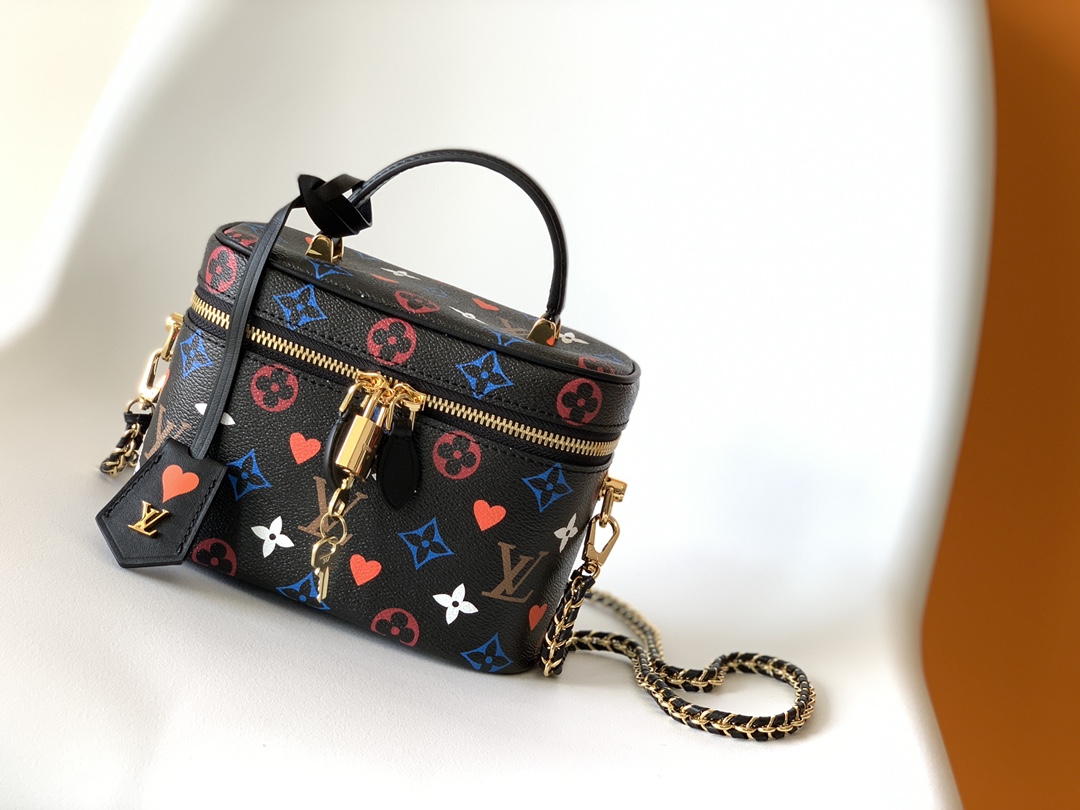 

Louis VuittonGAME ON VANITY PM bag purse women Cowhide leather canvas embossed case heart beauty Handbag crossbody shoulderbag clutch, Box