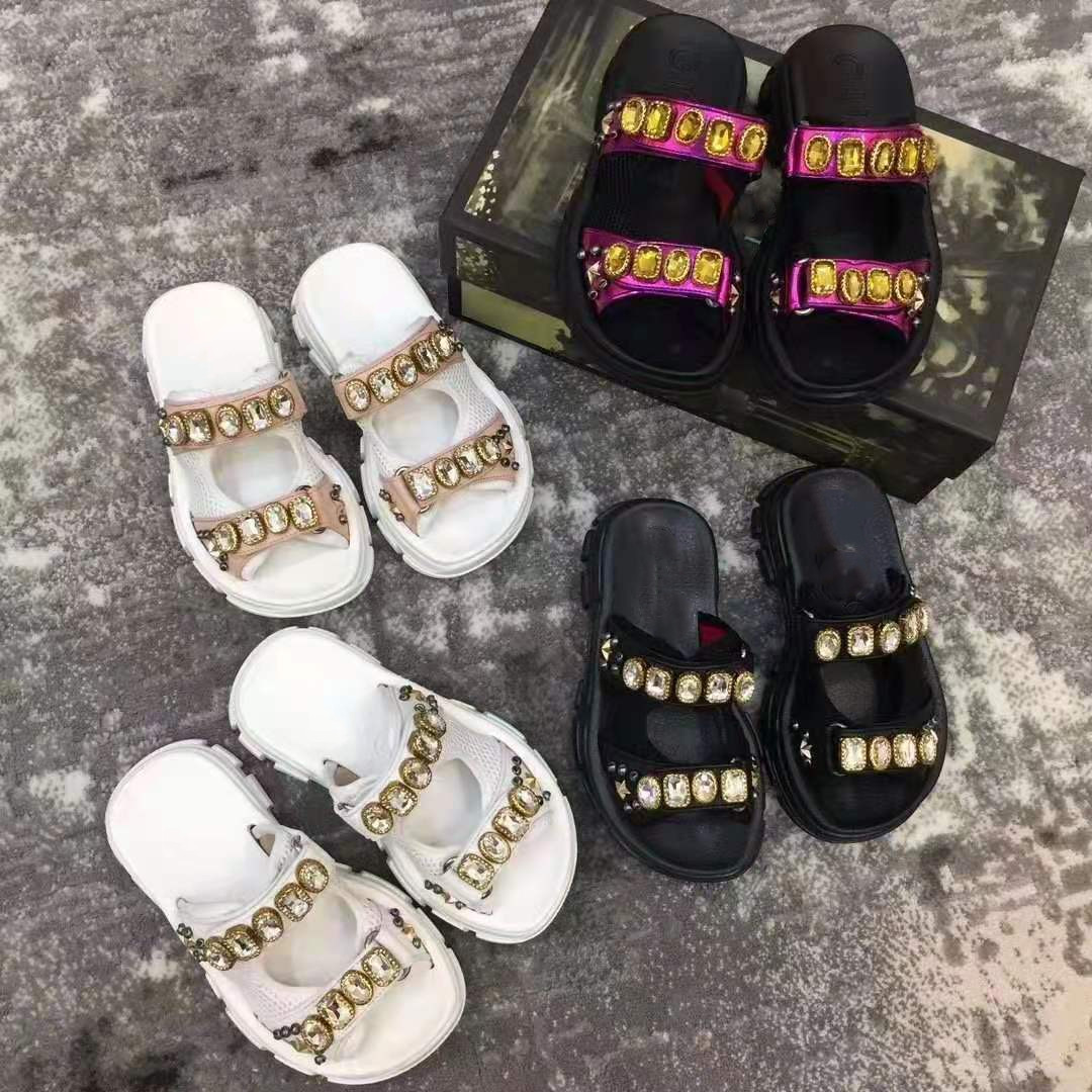 

High quality shoes pearl rivet sandals luxury leather chopping casual Novel design is loose and comfortable, Black