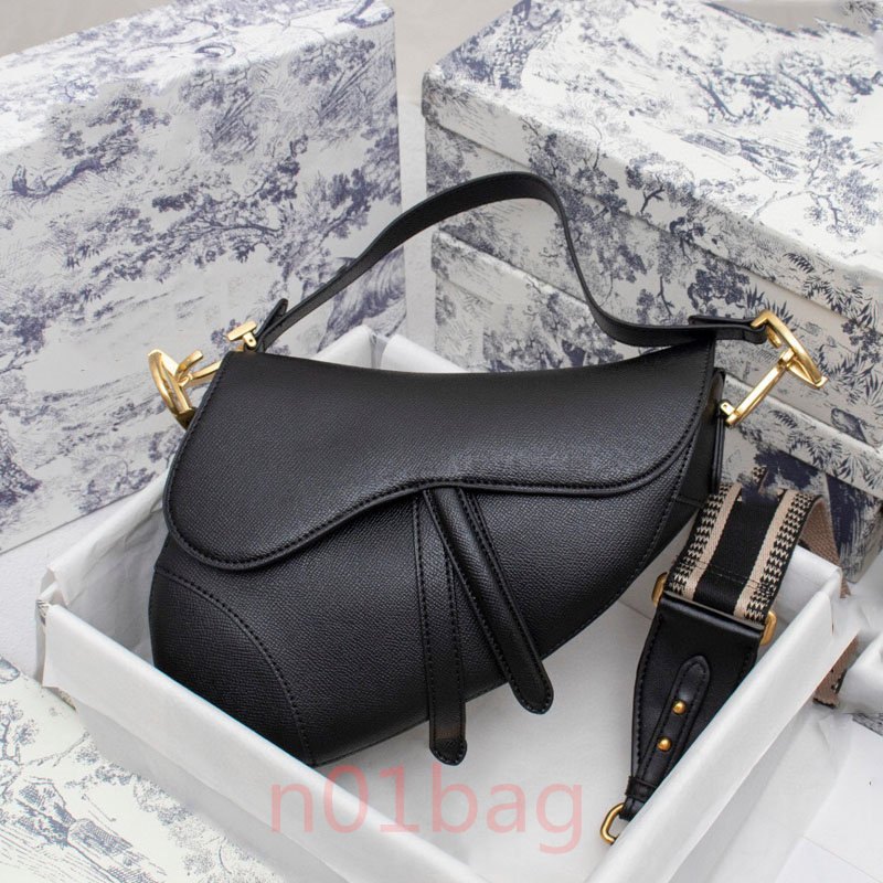 

Luxury Leather saddle bags ladies retro high quality messenger handbag inspiration shoulder bags Crossbo, Shipping packaging bag