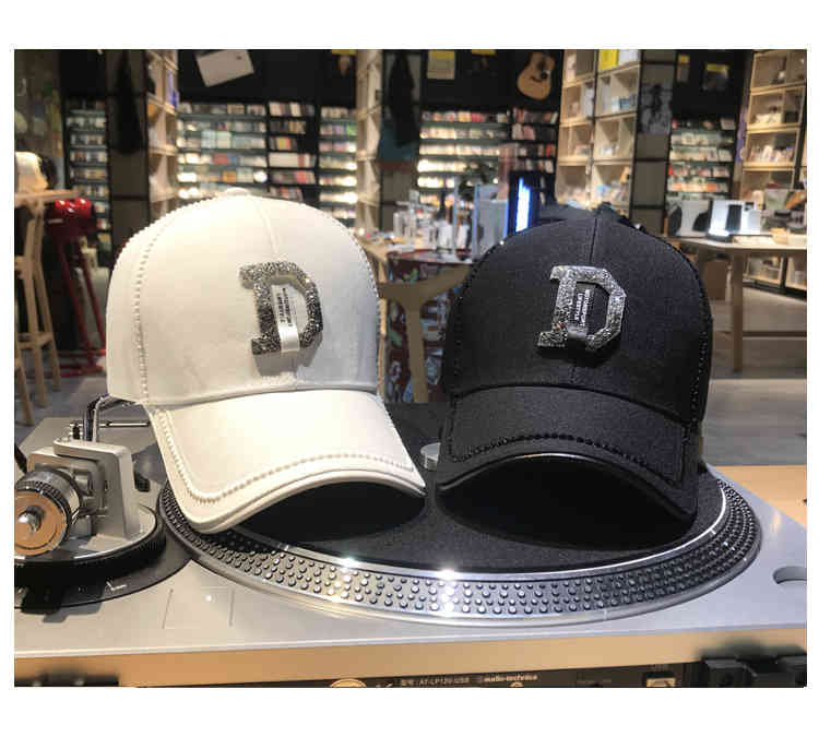 

2021 Designers Caps Mens Versatile cap Sequin letter inlaid diamond hip hop hats trendy black casual baseball women sun hat Holiday gifts, Blue;gray
