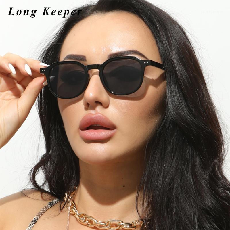 

Women Round Vintage Sunglasses Brand Designer Retro Points Glasses Lady Square Eyeglasses Cat Eye Shades Female