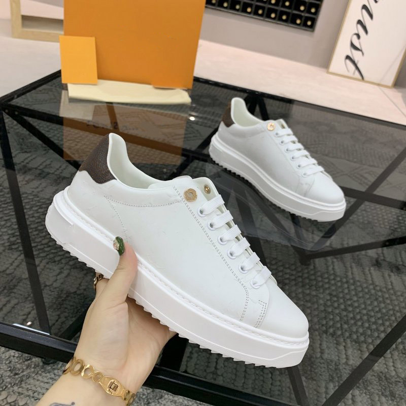 

Classic Couples low-top luxurys designers printed casual shoes women men top quality mens sneakers Loafers lace up fashion embroidery shoe womens with box Size 35-45, White with black flower