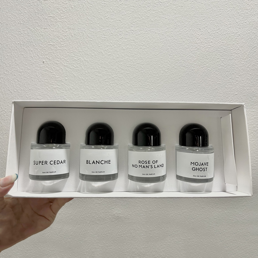 

Brand Byredo Perfume Gift Set 4 in 1 for Women 30ml per Bottles Eau de Parfum Fragrance Lasting Spray High Quality Fast Delivery