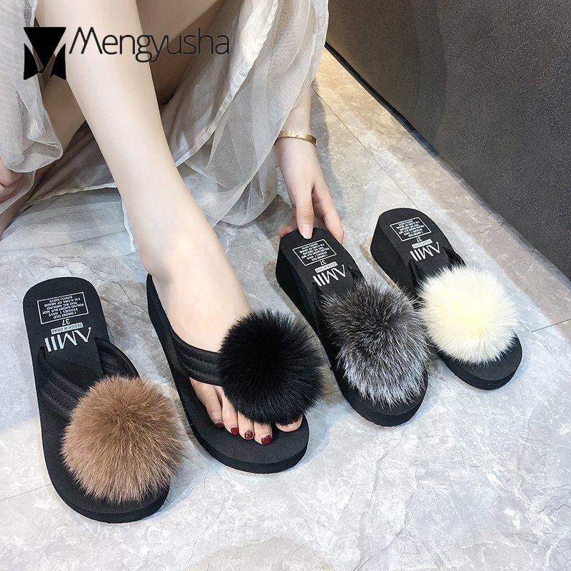 

Slippers Women Fur Pompom Flip Flops Wedges Heels Clip Toe Slides Fashion Indoor Anti-skid High Furry Slipper Creepers Pantufla, Black