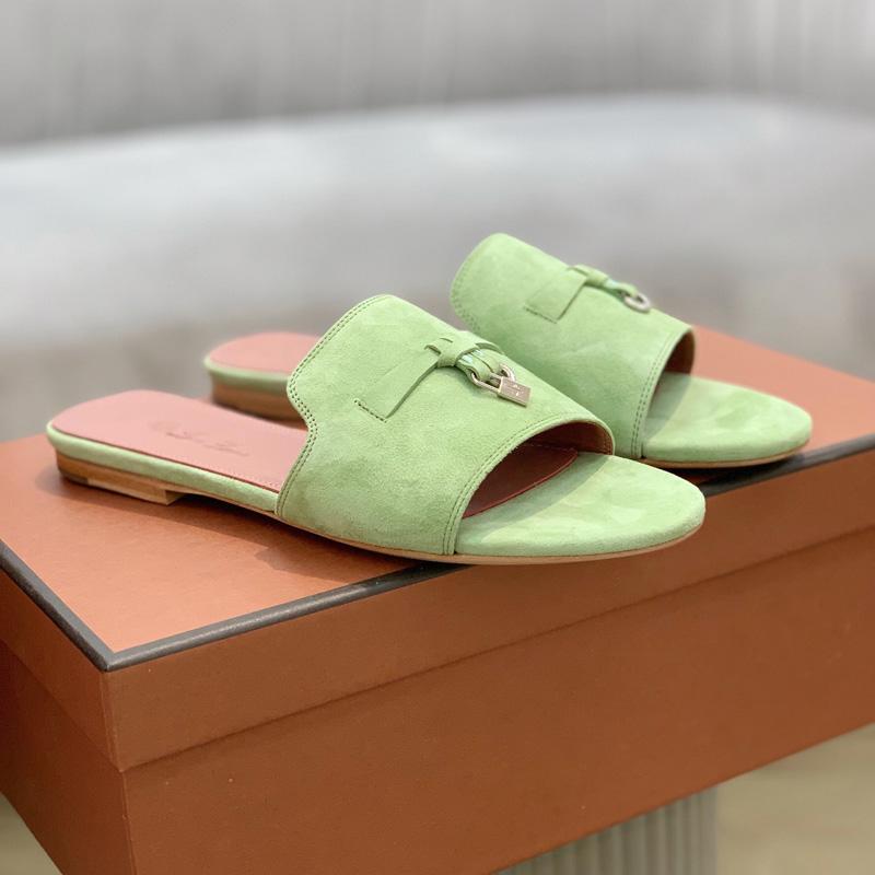 

2021 female fashion designer summer flat slippers add simple and atmospheric love style high quality size 35-42