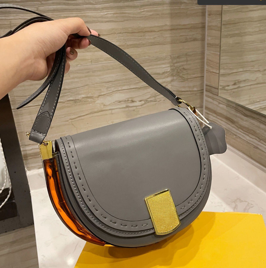 

Brand luxury handbag leather semicircular Women saddle bag end crossbody Messenger Bag withf 2 size