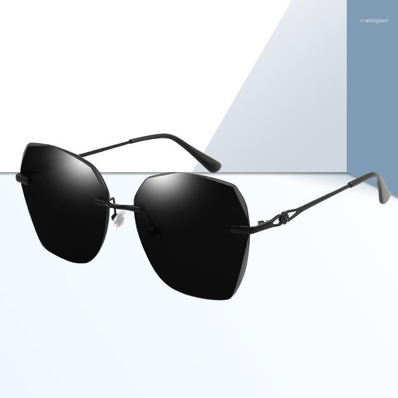 

Sunglasses 2021 Fashion High Quality Polygonal Gradient Ocean Film Anti-ultraviolet Resin Lenses 6360 UV400 Protection Eyewear1