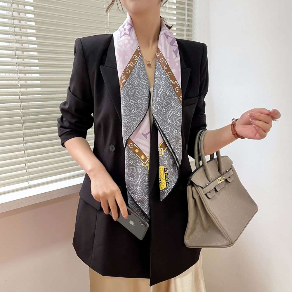 

Designer Live silk scarf female letter 90 hand crimped square printing fashion versatile spring and summer gift
