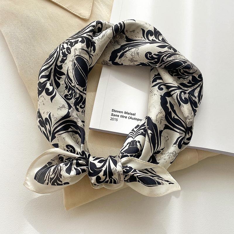 

Scarves 2021 Women Scarf 100% Silk Shawls Lady Wraps Soft Pashimina Female Echarpe Beach Stole Bandana Kerchief Headband Hijab
