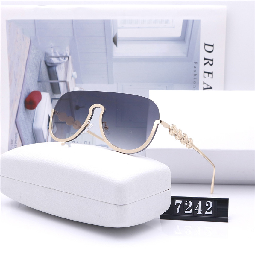 

2021 Luxury New Brand Polarized Sun glasses Men Women Pilot Sunglasses UV400 Eyewear Glasses Metal Frame Polaroid Lens With Box Case7242
