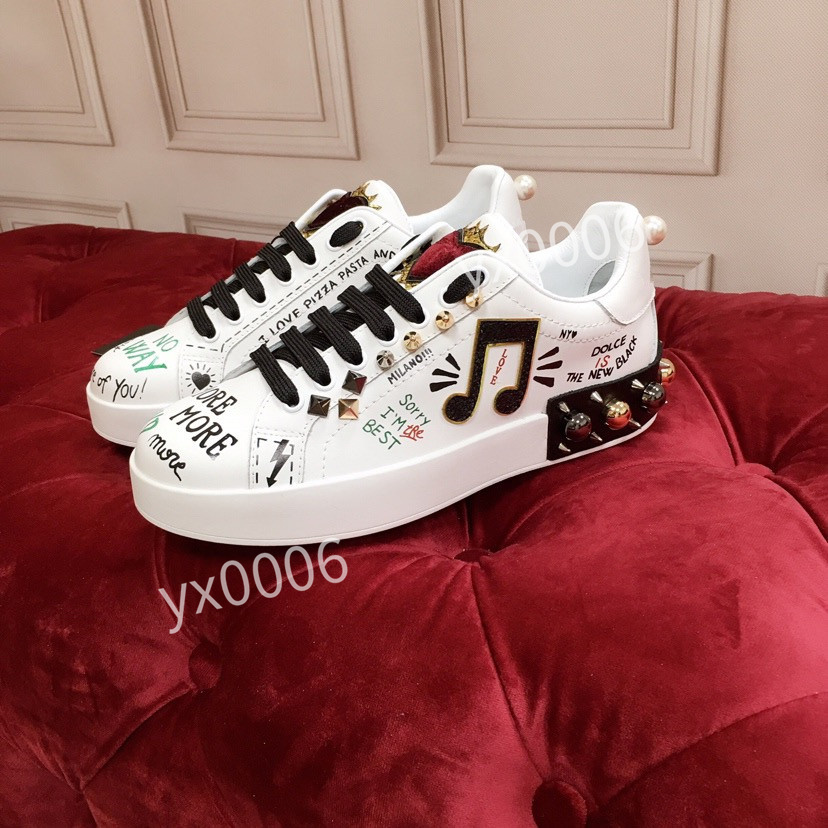 

2022 Mens Paris Triple S Trainers Women Sneakers 35-41 Old Dad Shoes Platform Black White Casual Trainer Ladies Designer Shoes hc191008, Choose the color