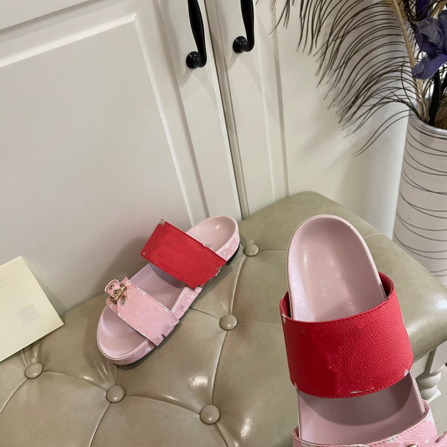 

2021 summer ladies and men sandals top layer cowhide oessh casual slippers high-end comfortable fashion beach shoes, Black