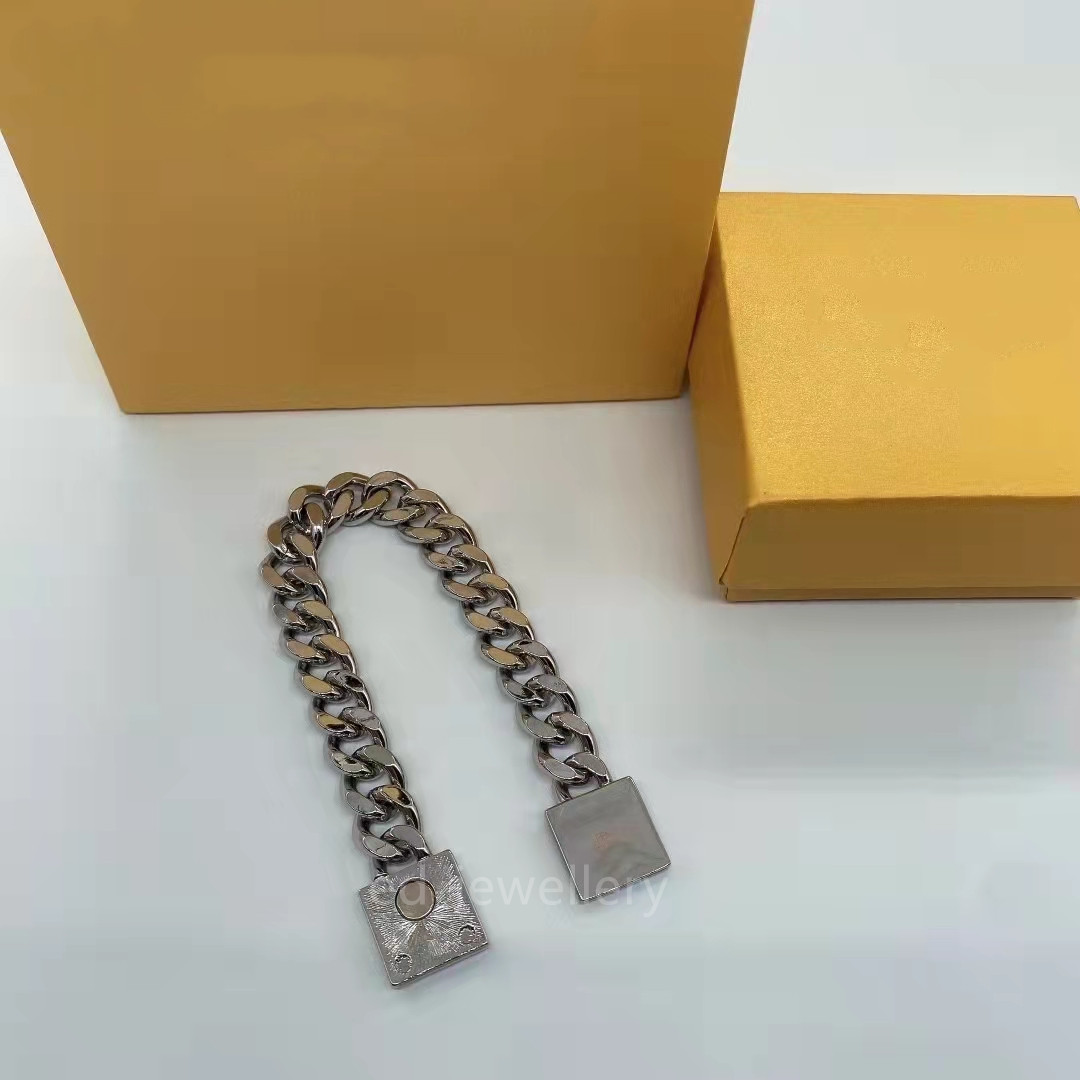

High Quality Love Bracelet Fine Jewelry Heart Bracelet For Women Gold Charm Bracelet Pulseiras Famous Jewelry 2022