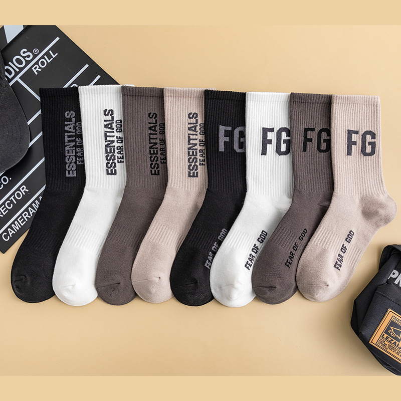 

Men Socks Fashion ESSENTIALS FEAR OF GOD Simple Letters Trend Sports Stockings Trend Socks Comfortable Casual Women Multicolor Socks, Black